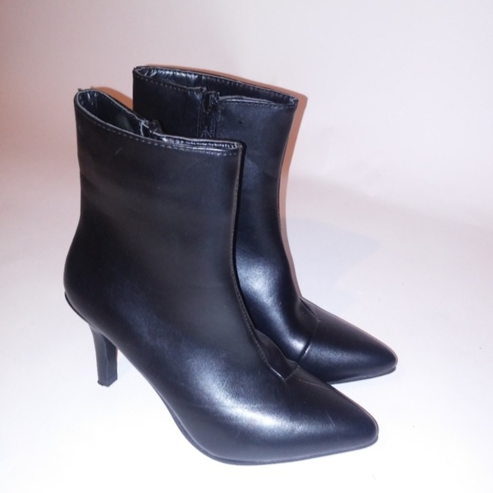 Black‎ Heeled Booties